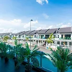 4-Bedrm Ensuite Family Friendly House Near Aeon Bukit Indah