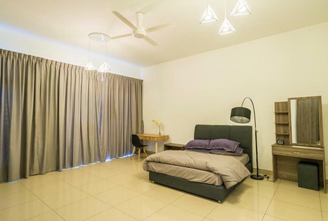 Rumah percutian 4-bedrm Ensuite Family Friendly House Near Aeon Bukit Indah Johor Bahru